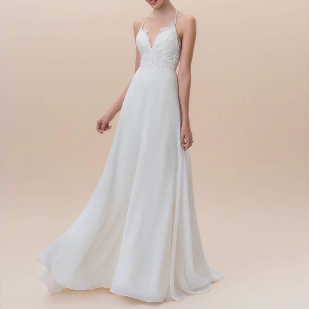 BRAND NEW BRIDAL GOWN - MOONLIGHT BRIDAL
